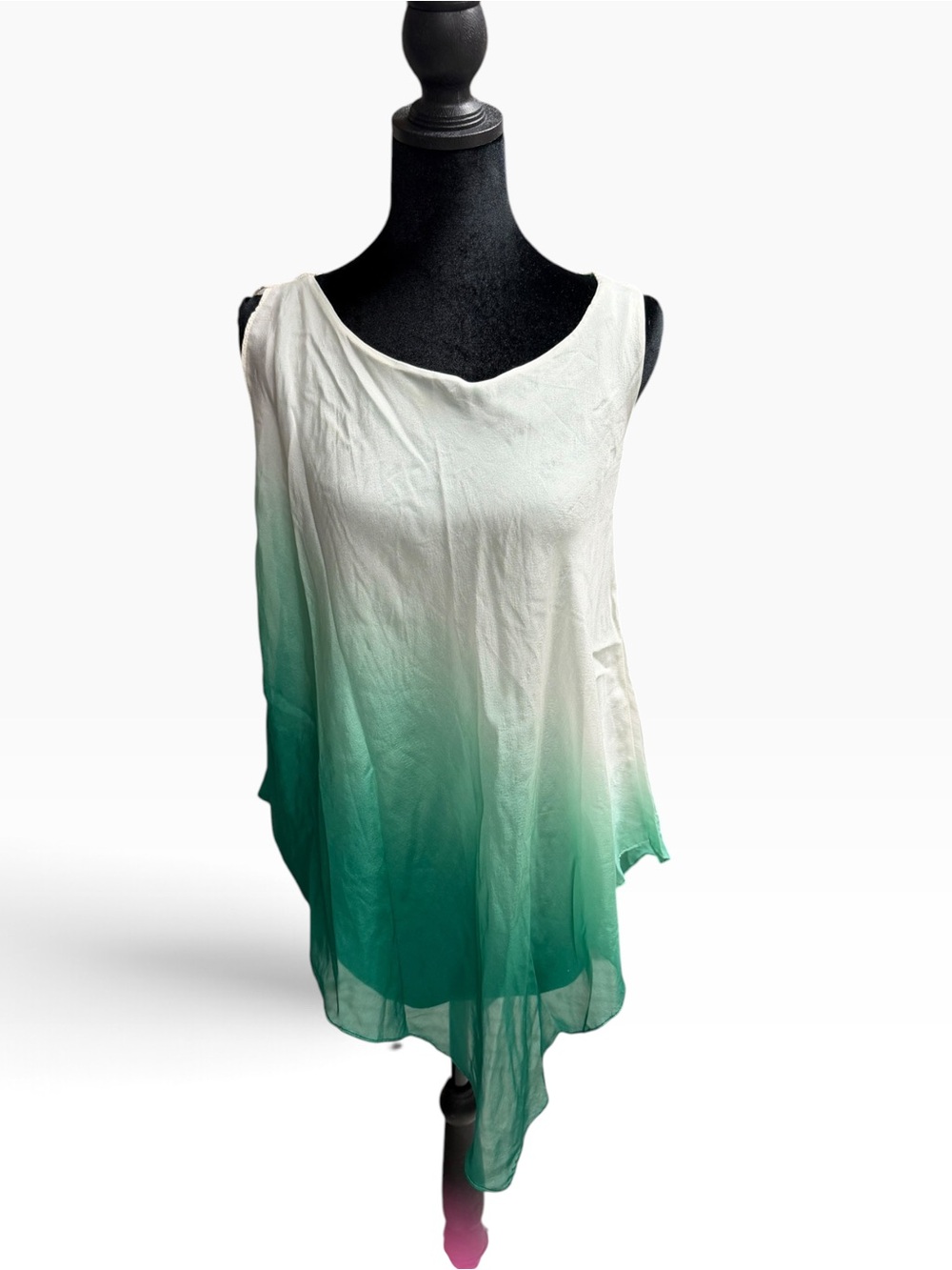 NWT Bebe Women’s White to Green Ombre Sleeveless Tunic Top